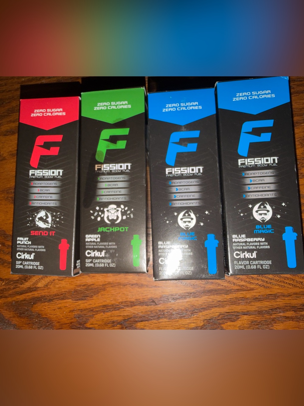 Cirkul Fission Premium Boost - 2 Blue Raspberry Flavor Cartridge (Blue), 1 green